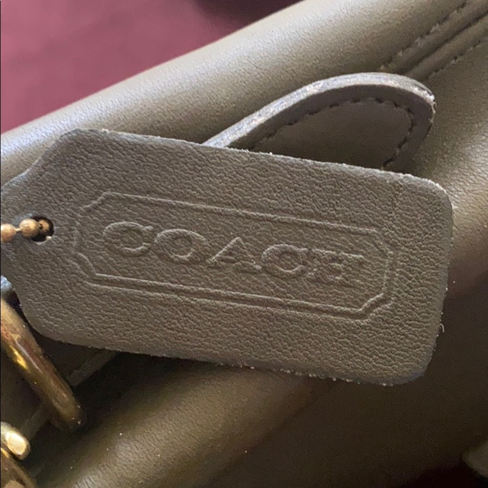 Vintage Army Green Coach Bag. - Picture 4 of 5